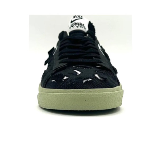 MEN NIKE SNEAKERS… - Picture 3 of 7